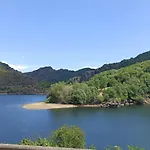 La Petite Combe Du Castanet