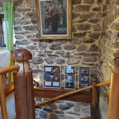 La Petite Combe Du Castanet