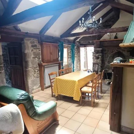 La Petite Combe Du Castanet Pourcharesse